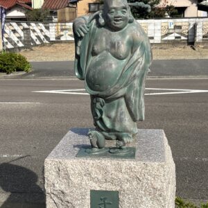 西口プラタナス通り　布袋ロード